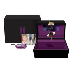 BTS MERCH BOX #6 MUSIC BOX - PLS READ!